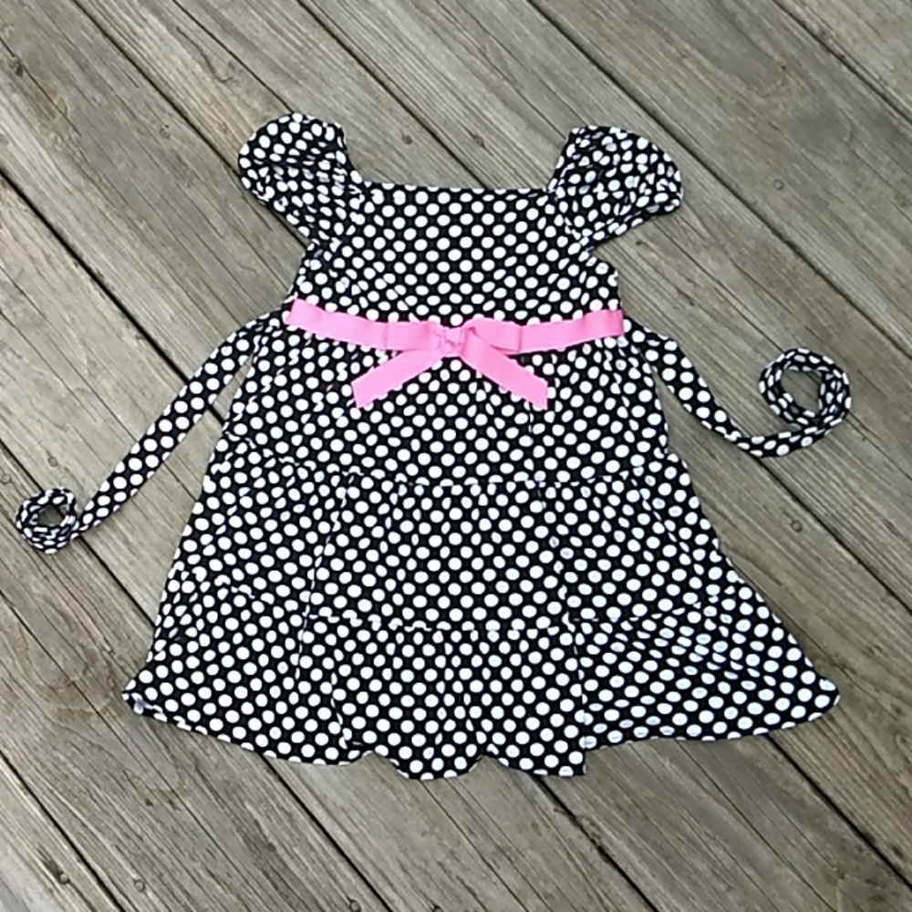 Rare Too Black/White polka dot dress. Sz 4T